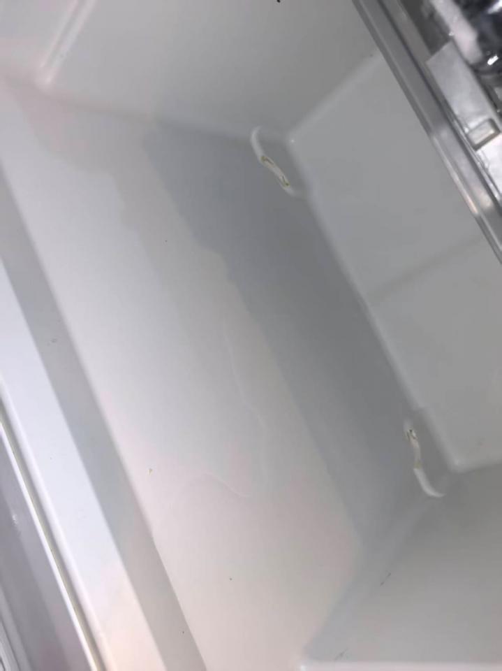 雪櫃維修工作照片