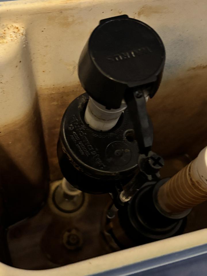 馬桶安裝工作照片