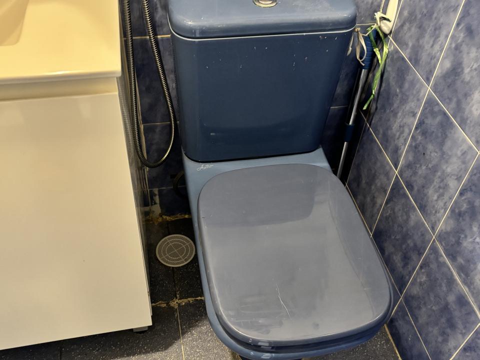 馬桶安裝工作照片