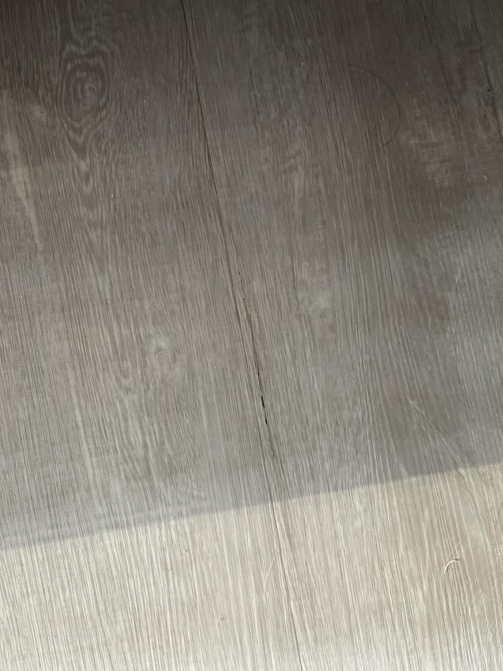 地板維修工作照片