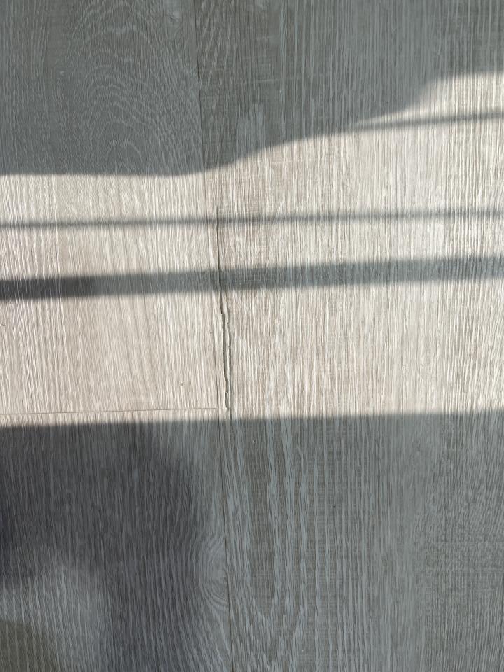 地板維修工作照片