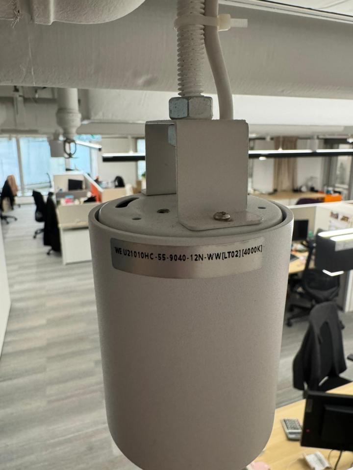 燈飾維修工作照片