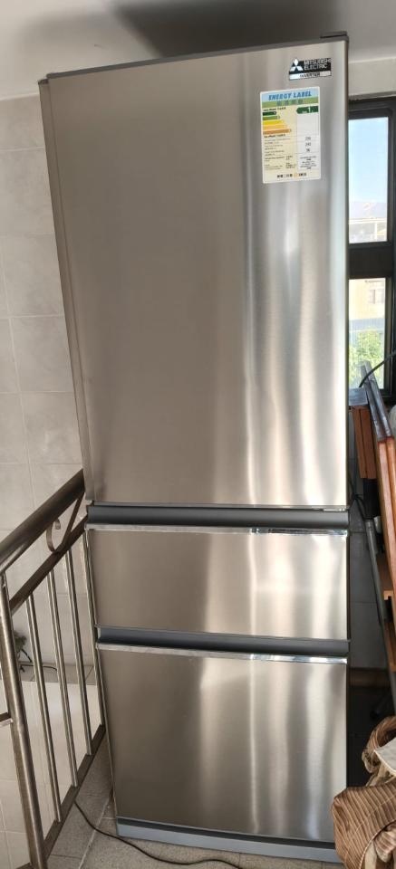 搬雪櫃工作照片