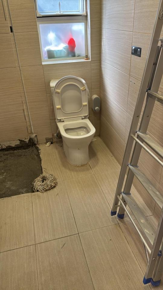 馬桶安裝工作照片