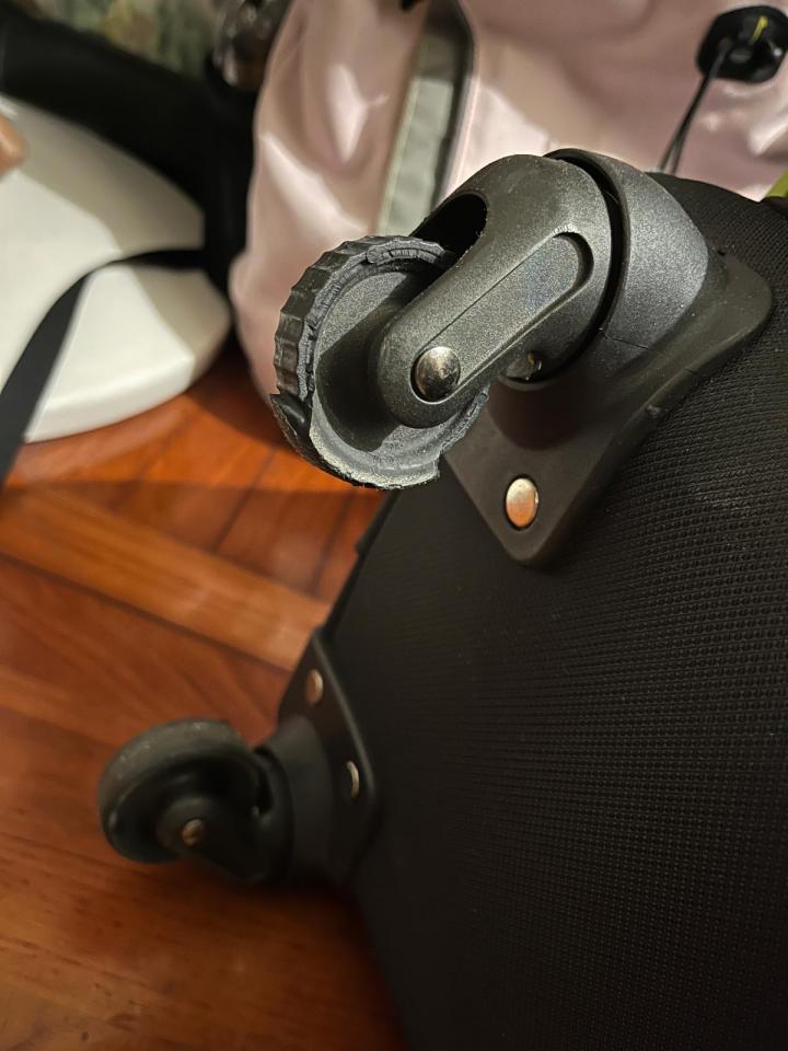 Luggage RepairJob photo