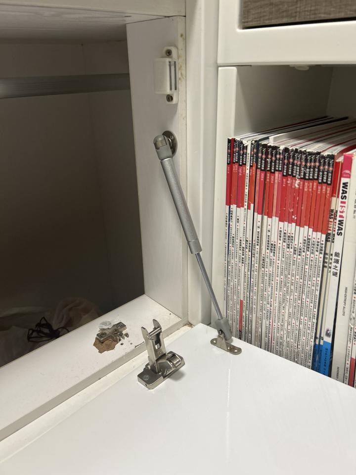 Furniture RepairJob photo