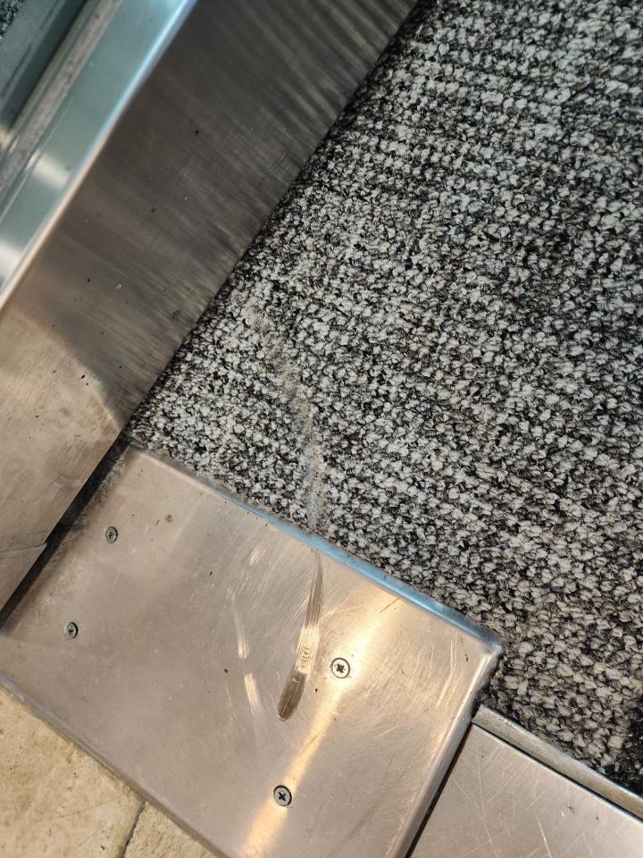 門片維修工作照片