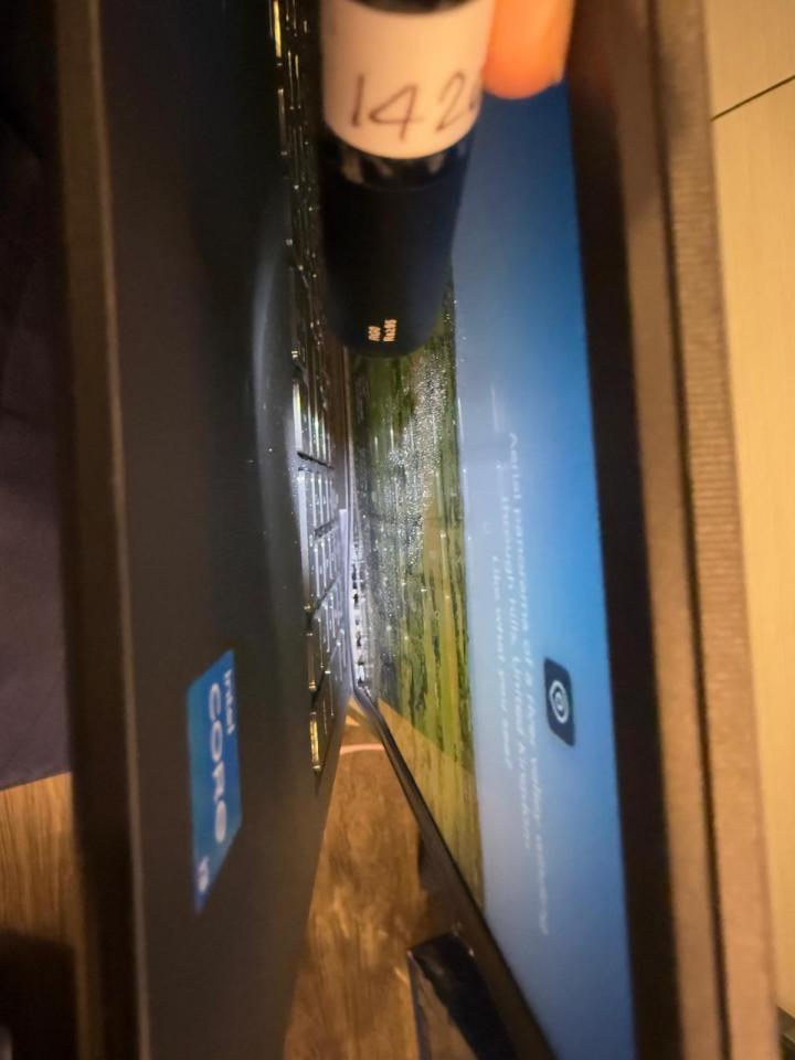 電腦維修工作照片