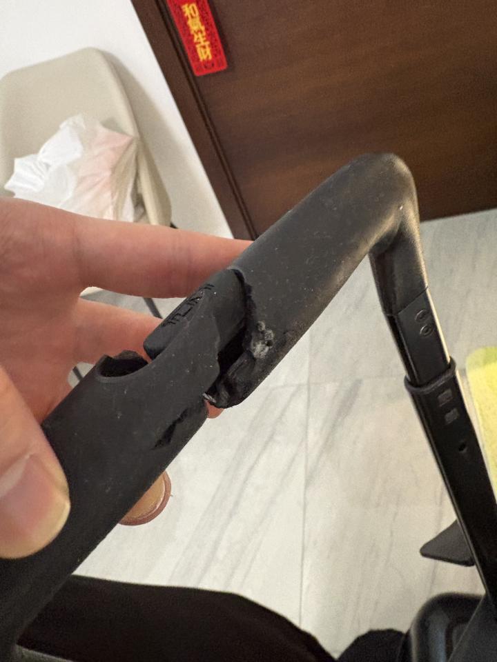 Luggage RepairJob photo