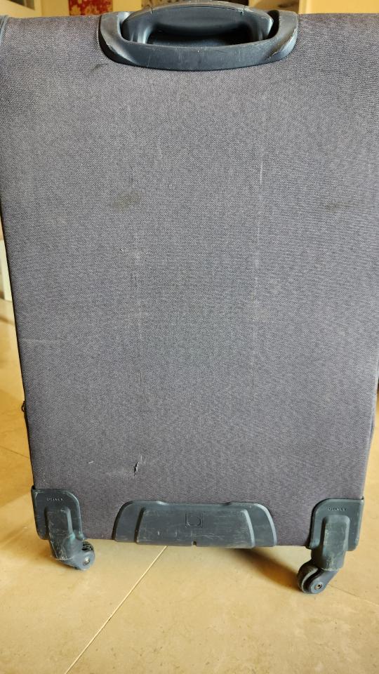 行李箱維修工作照片