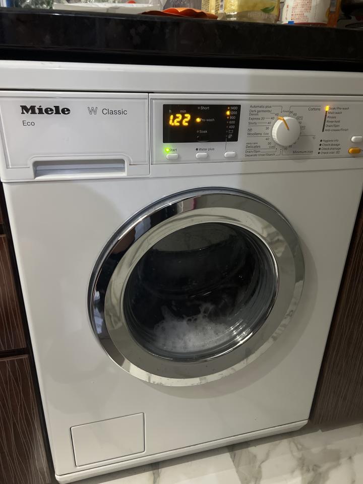 洗衣機清洗工作照片