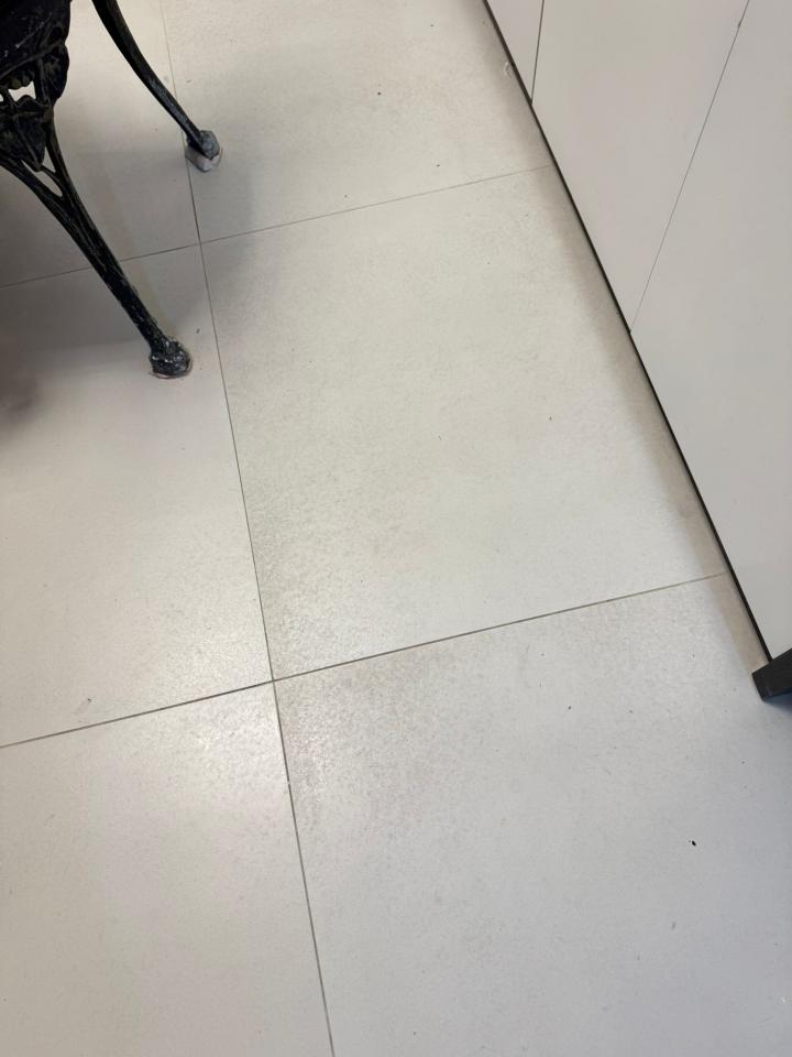 磁磚維修工作照片