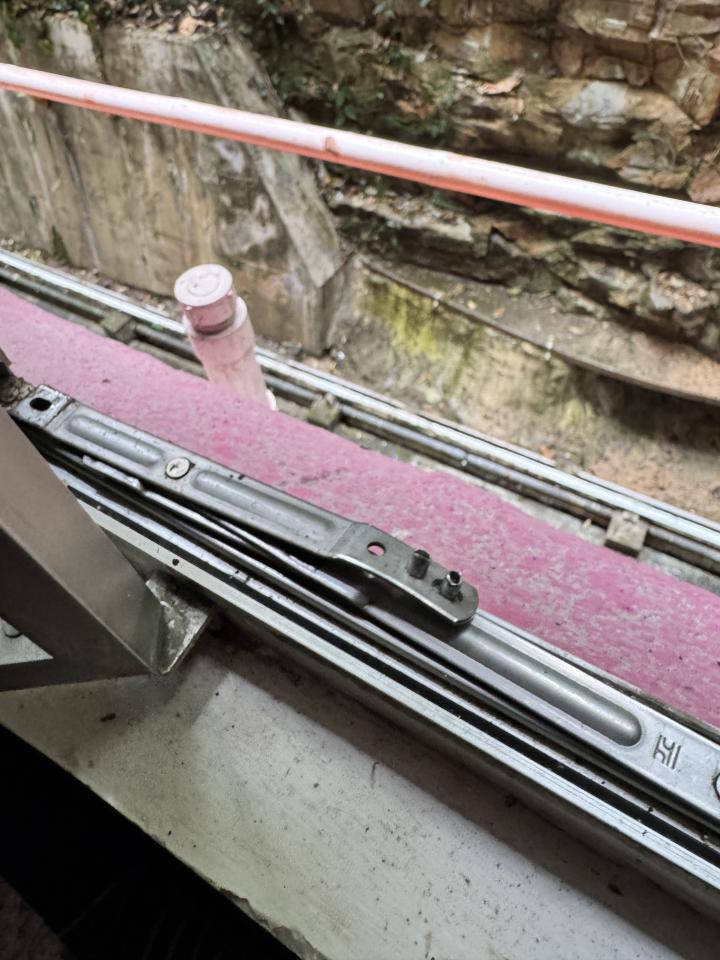 鋁窗維修工作照片