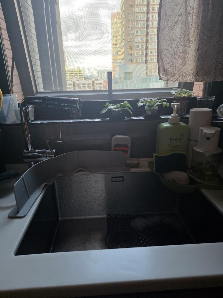 水龍頭安裝工作照片