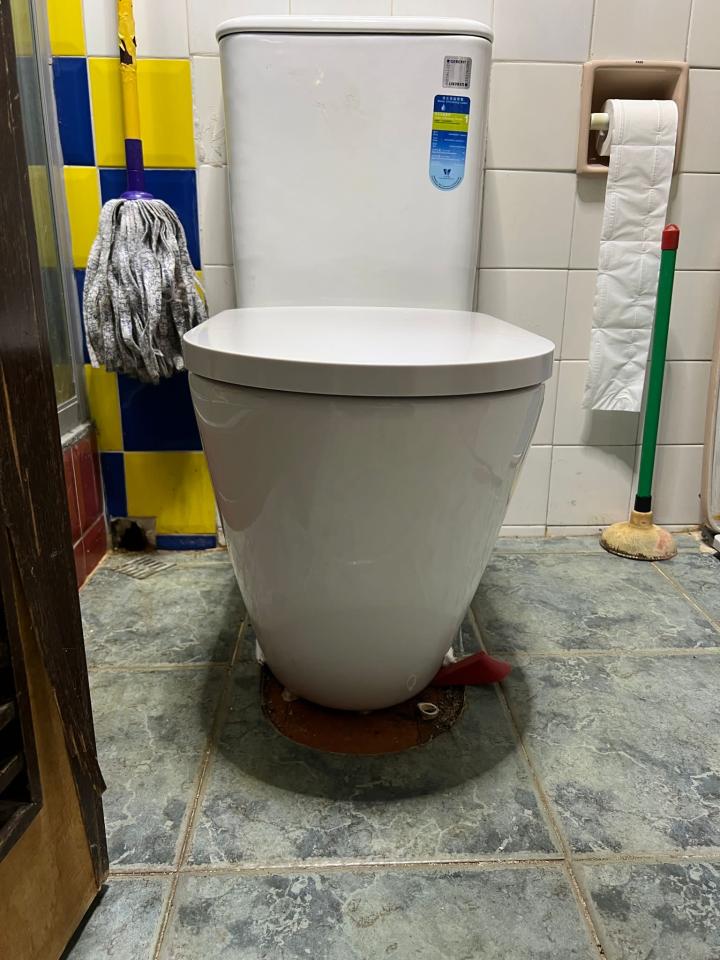 Toilet Installation & RepairJob photo