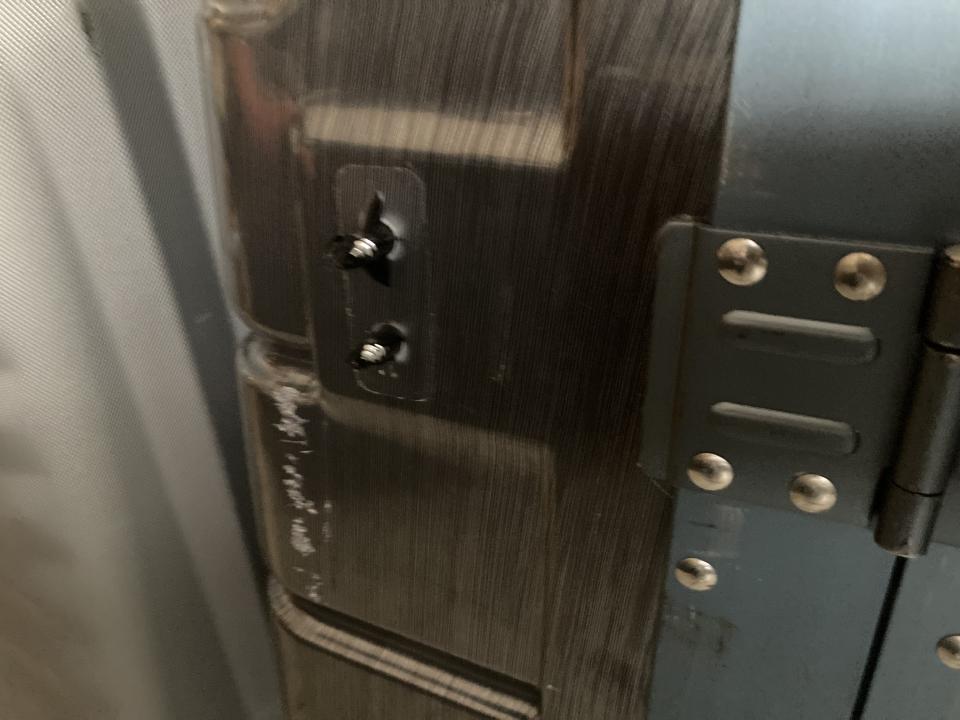 行李箱維修工作照片