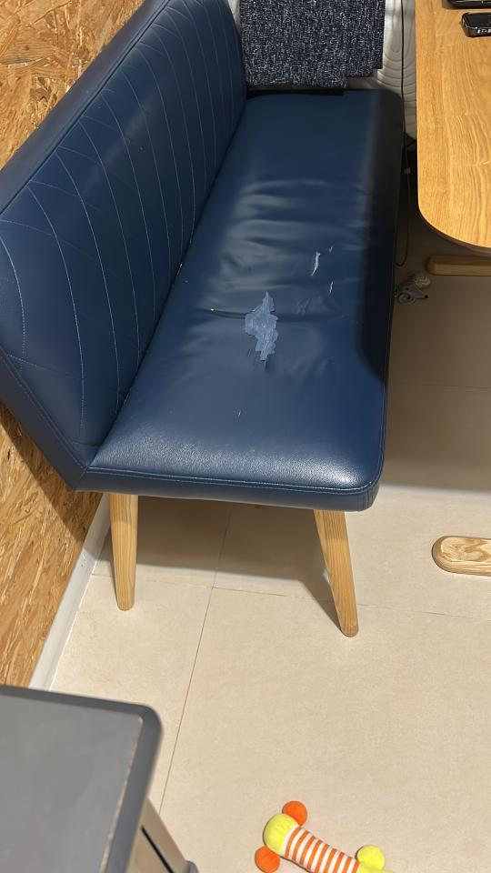 傢俬維修工作照片