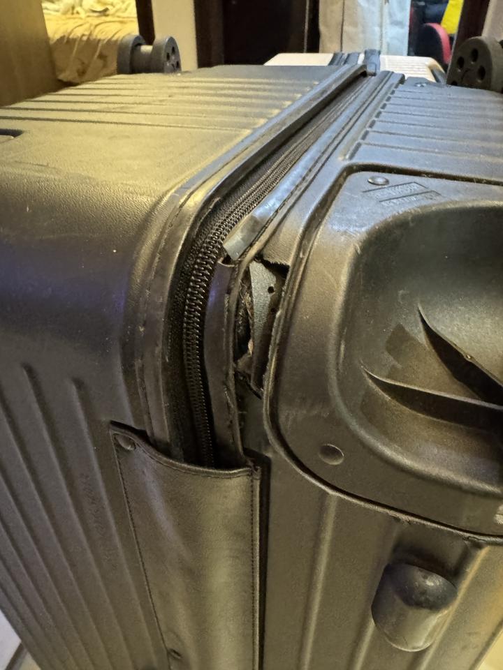 Luggage RepairJob photo
