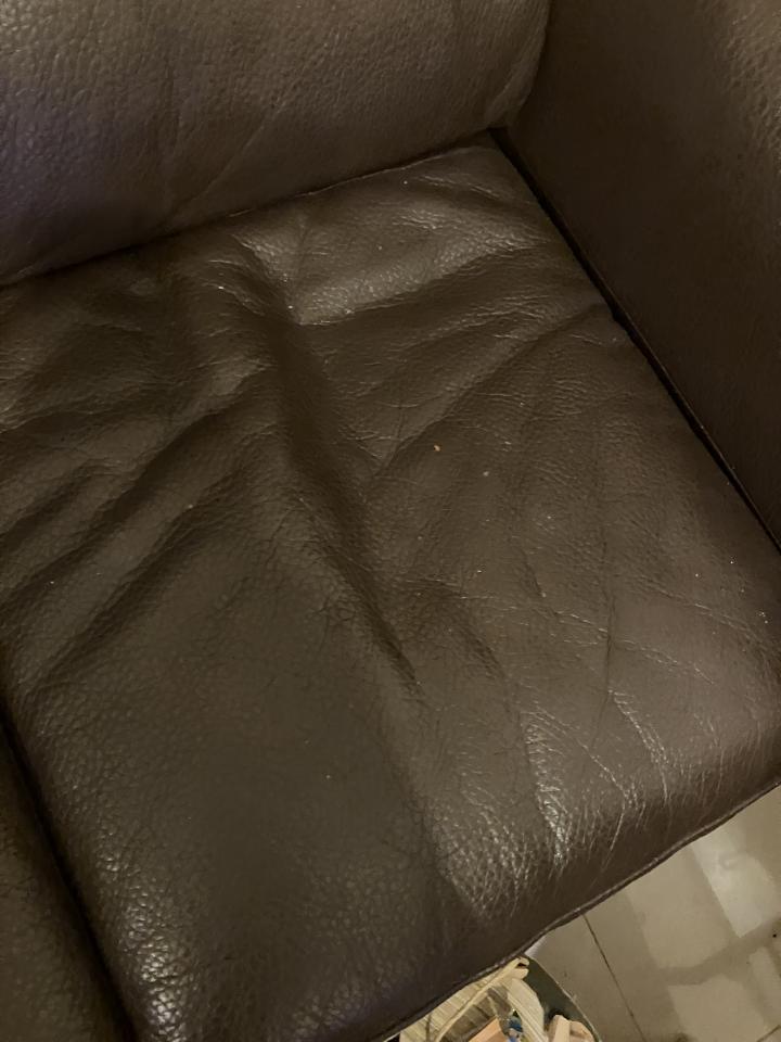 傢俬維修工作照片