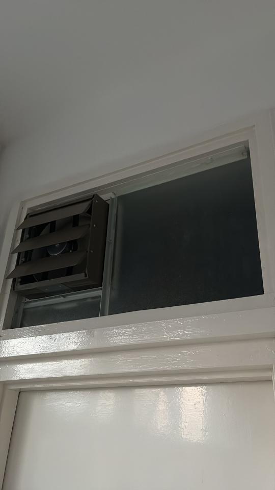 浴室寶安裝工作照片