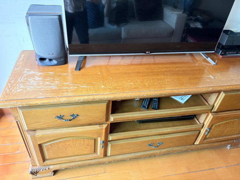 傢俬維修工作照片