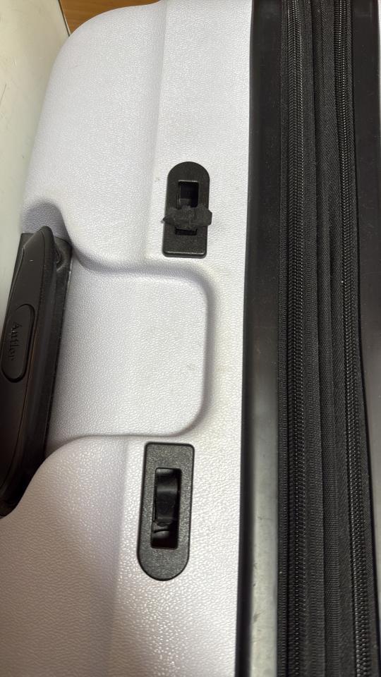 Luggage RepairJob photo