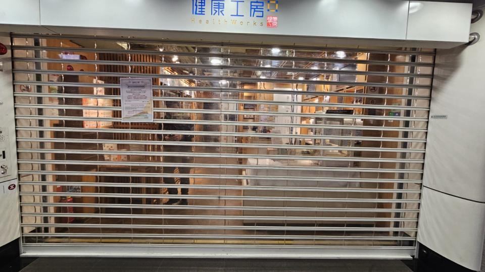 捲閘維修工作照片