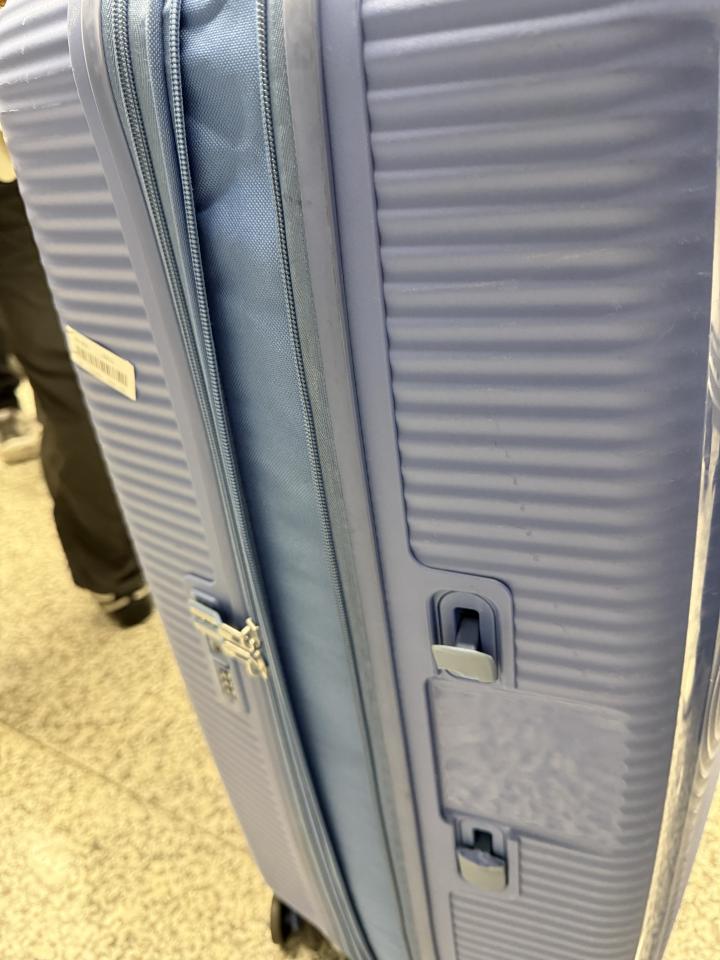 行李箱維修工作照片