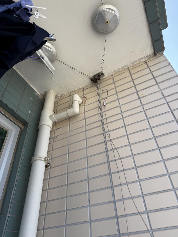 晾衫架安裝工作照片