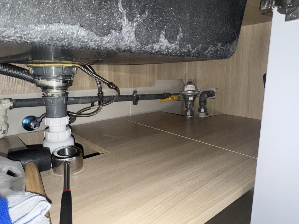 洗碗機安裝工作照片