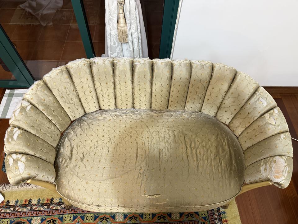 Furniture RepairJob photo