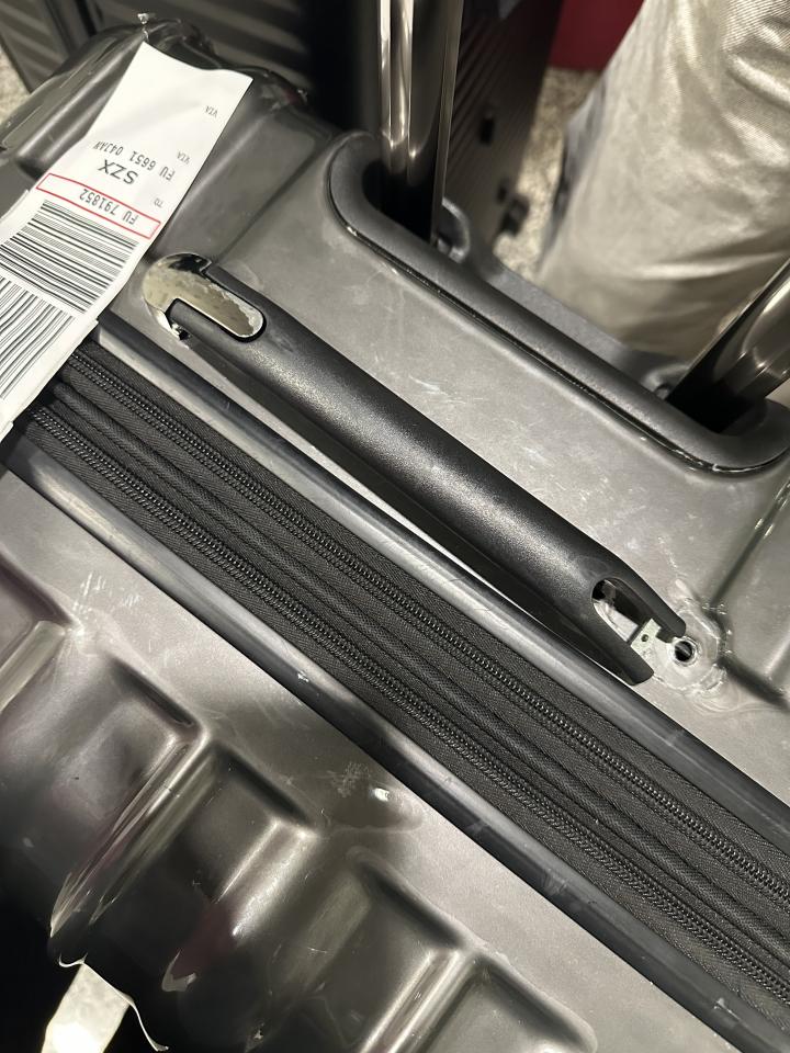 行李箱維修工作照片