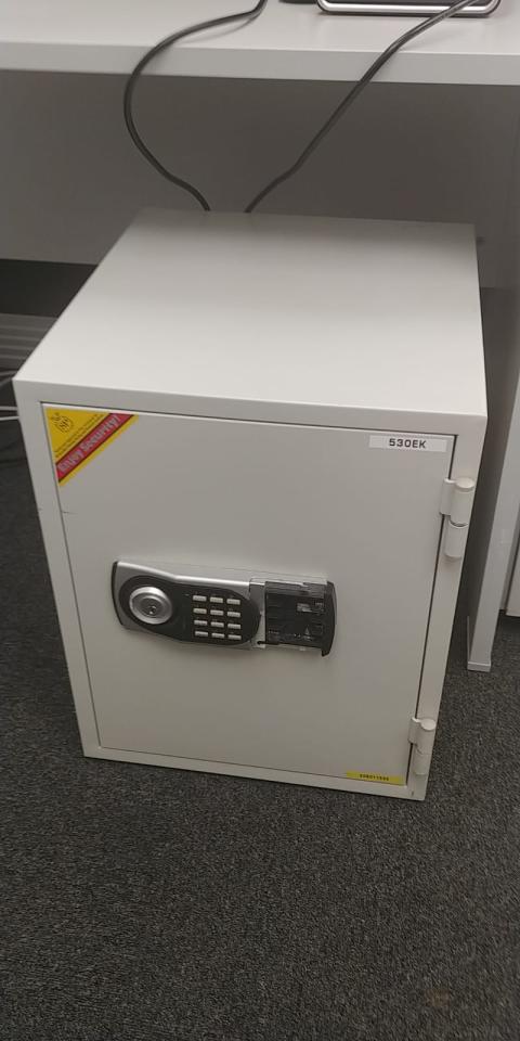 大型垃圾處理工作照片