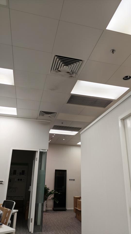 燈飾維修工作照片