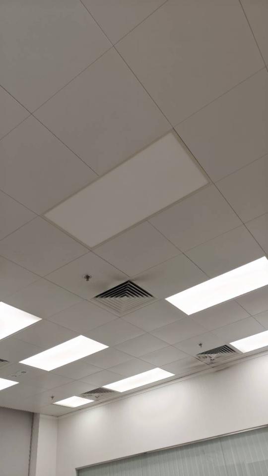 燈飾維修工作照片