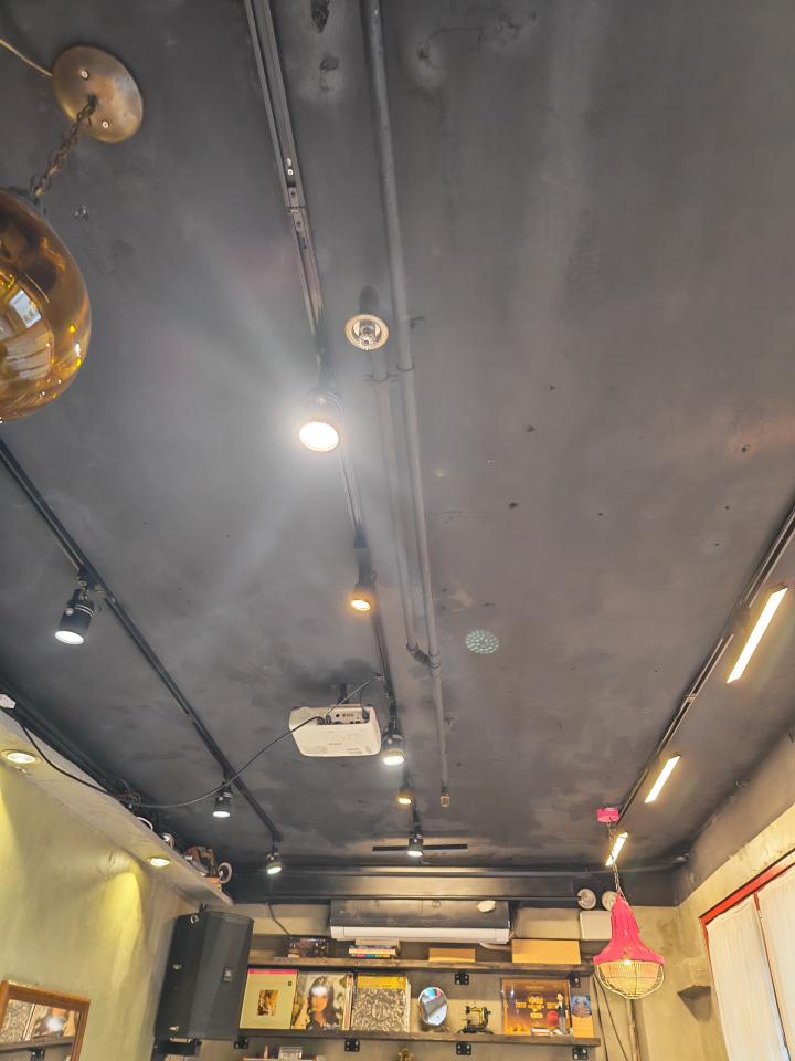 天花工程工作照片