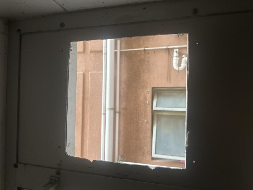 浴室寶安裝工作照片