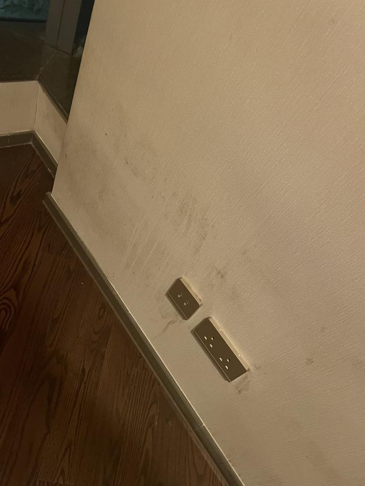 牆紙工程工作照片