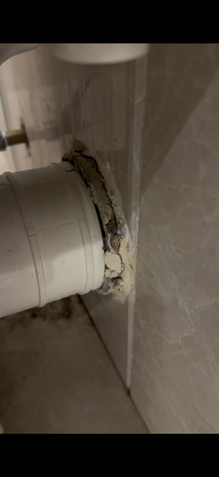 馬桶安裝工作照片