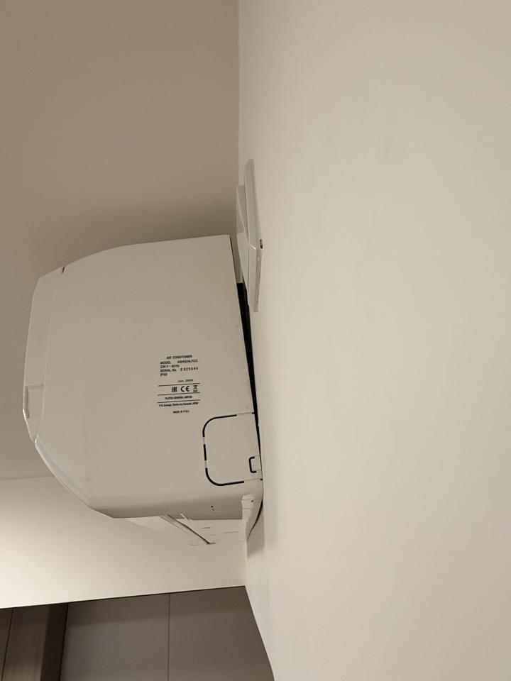 冷氣維修工作照片