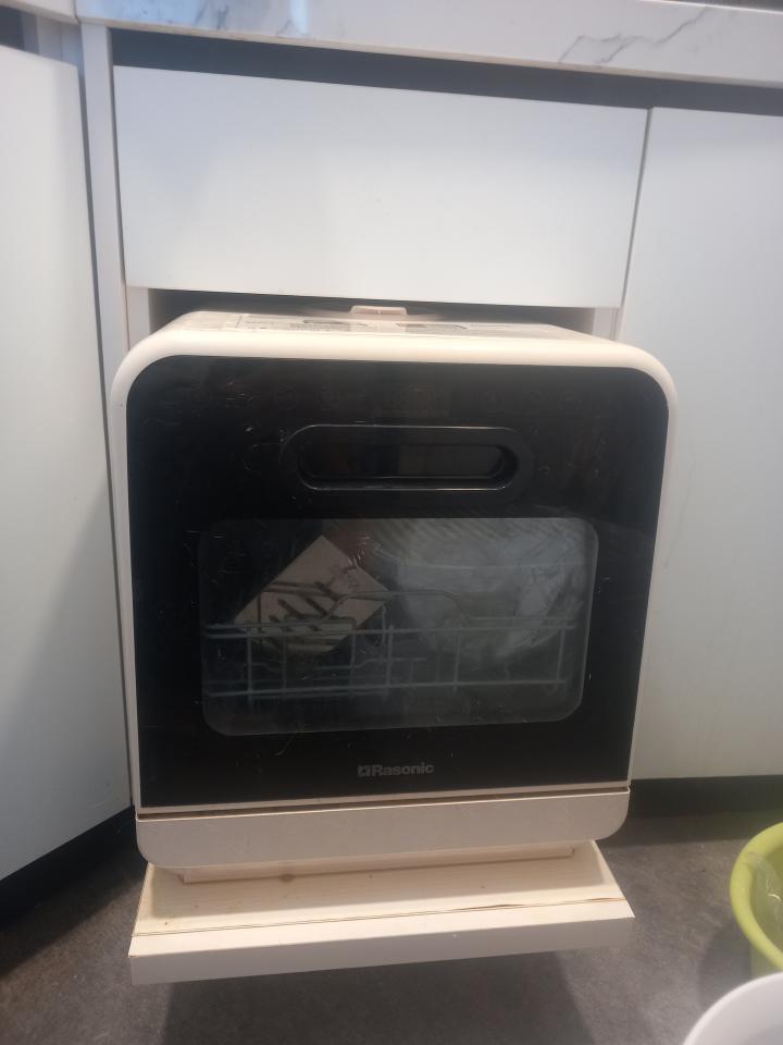 洗碗機安裝工作照片