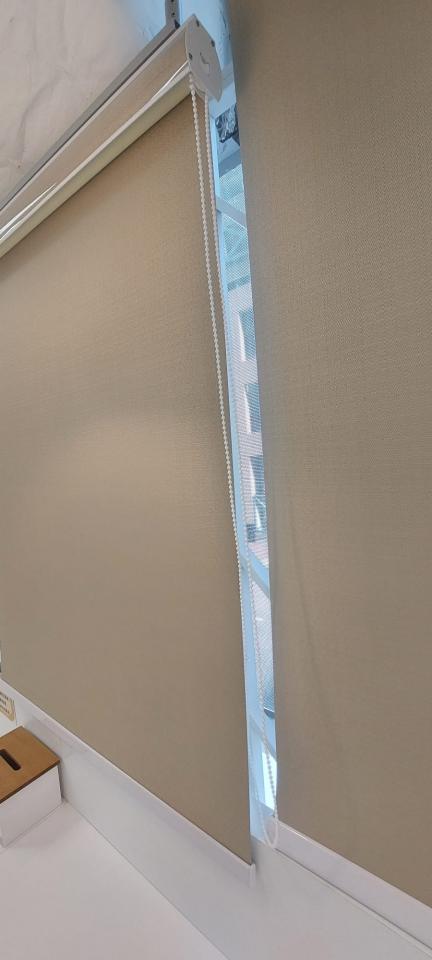 窗簾安裝工作照片