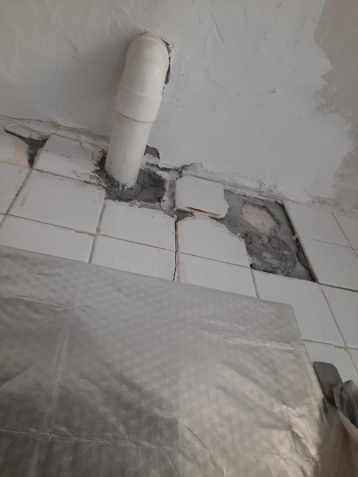 磁磚維修工作照片