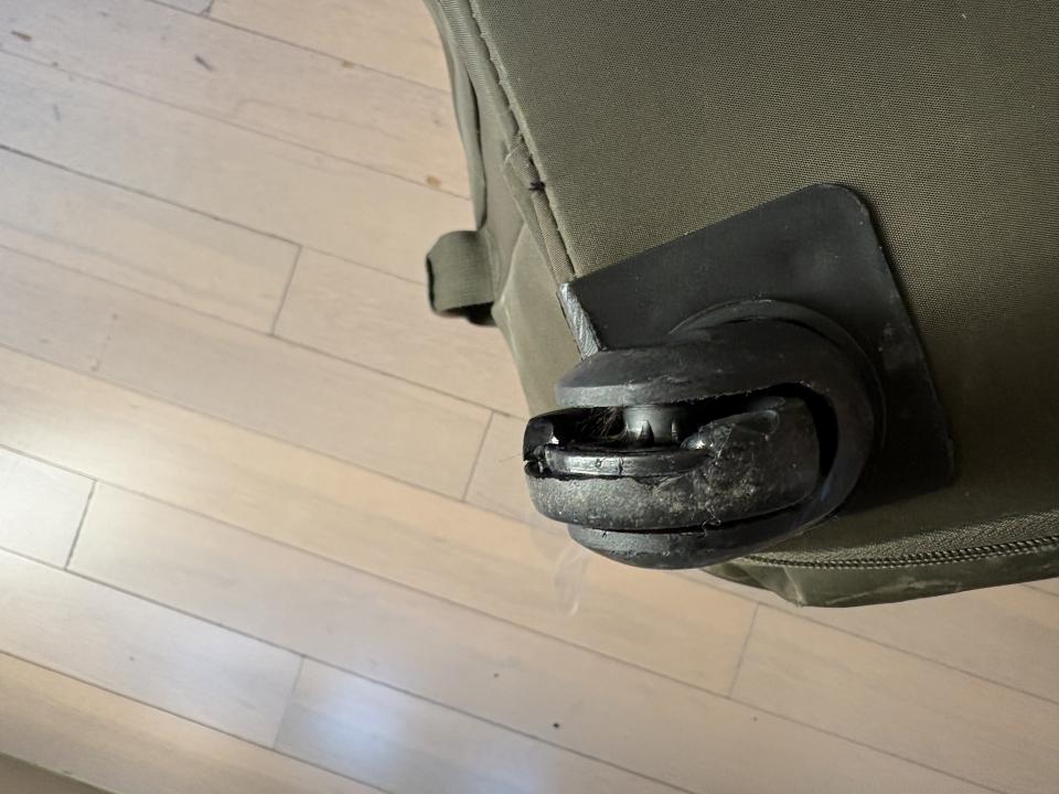 行李箱維修工作照片