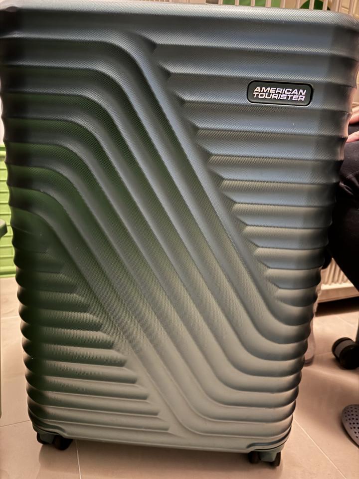 行李箱維修工作照片