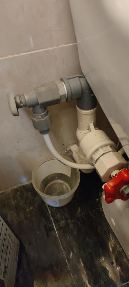Toilet Installation & Repairjob photo