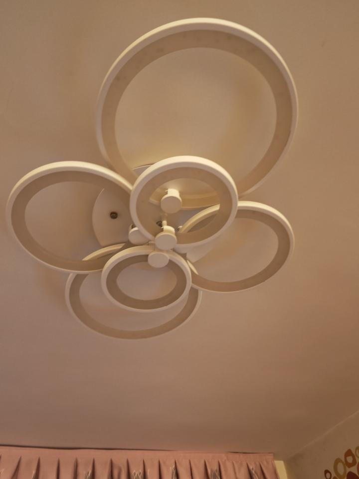 燈飾安裝工作照片