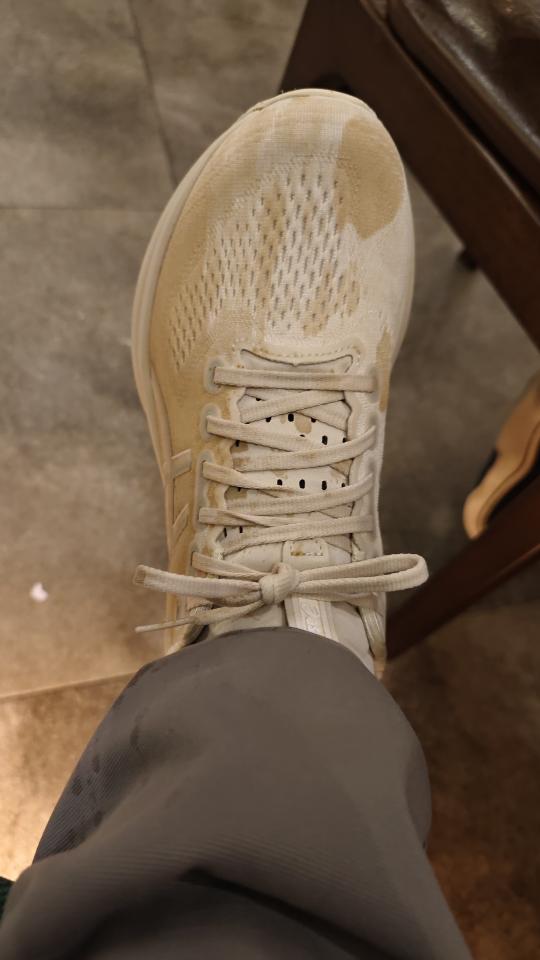 Shoe Cleaning & RepairingJob photo