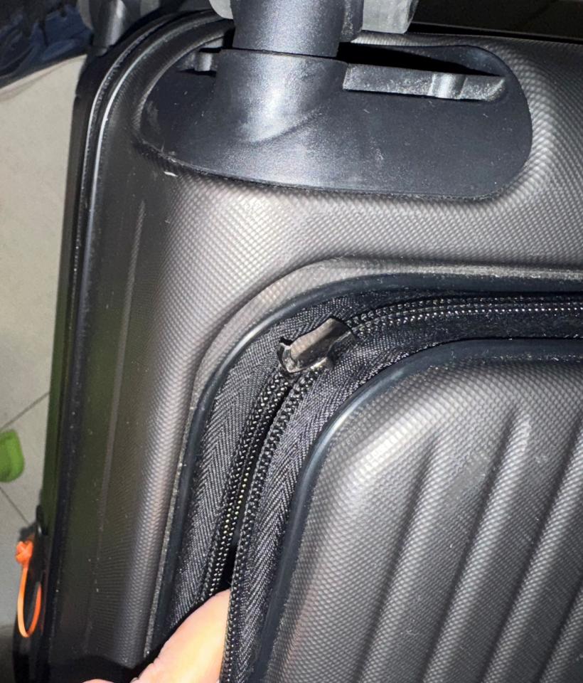 Luggage RepairJob photo