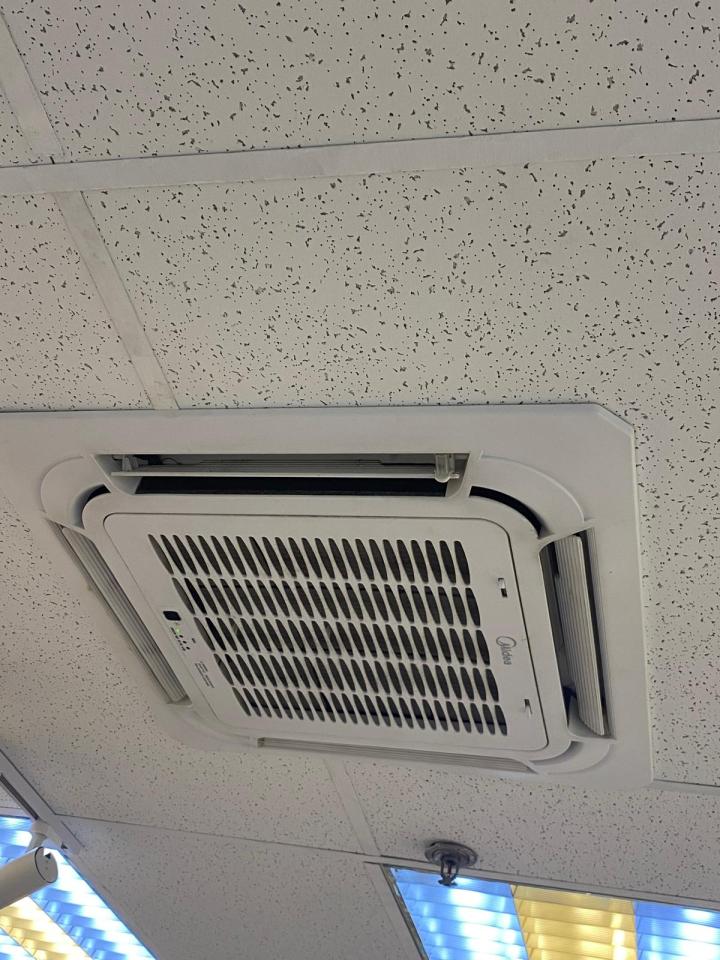 Air Conditioner CleaningJob photo